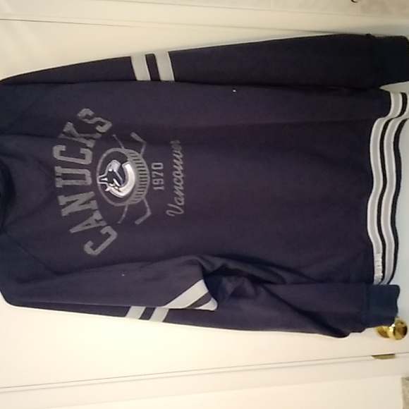 Canucks zip up sweater - 2 for 1 - Picture 2 of 3